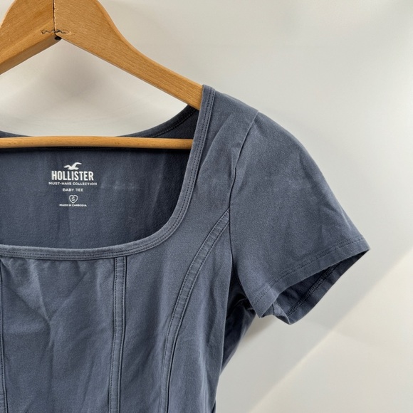 Hollister Must-Have Collection Steel Blue Square Neck Baby Tee – Size Small - Picture 2 of 6